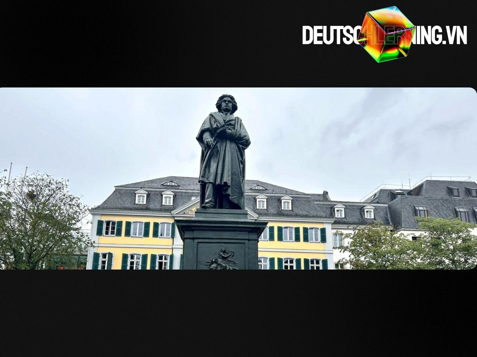 Bức tượng Beethoven tại Beethoven-Haus ở Bonn.